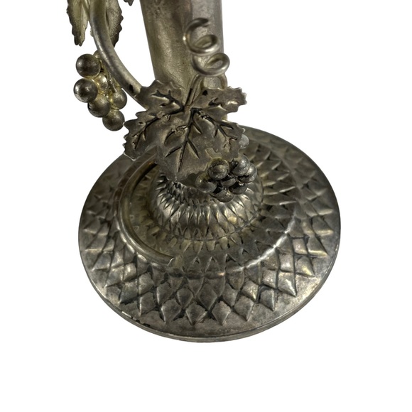 Vintage Silver Plated Grapevine Adorned Candlestick Candle Holder Display 9.5” - Picture 11 of 13